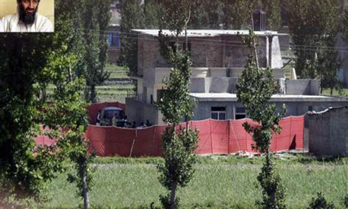 osama s two wives and four children in custody