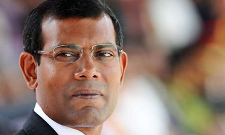 ousted maldives president nasheed rejects police summons