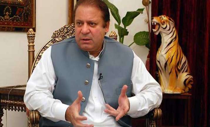 pak pm nawaz sharif invites india for dialogue on kashmir