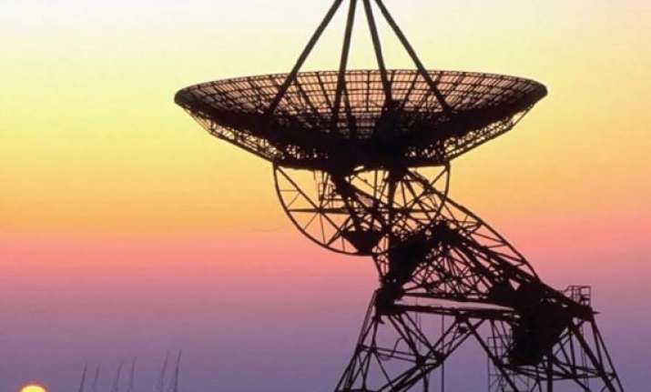 pak regulator wants removal of mobile towers near india pak