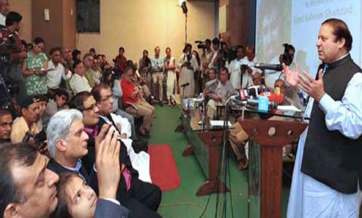 pak army must change its mindset says nawaz