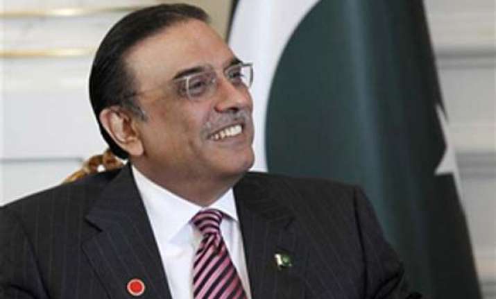 pak president asif ali zardari stops release of bhutto