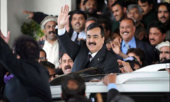 pak sc directs gilani to write to swiss authorities