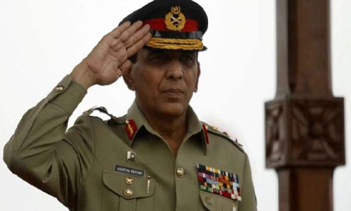 pakistan army chief announces retirement