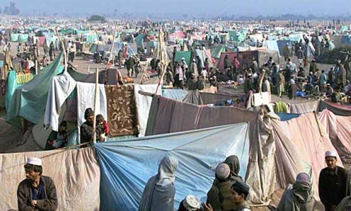 pakistan extends stay of afghan refugees till 2015
