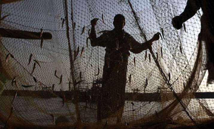 pakistan to release 151 indian fishermen tomorrow