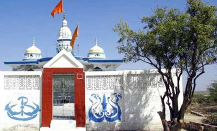 pakistan spends millions to renovate 10 temples