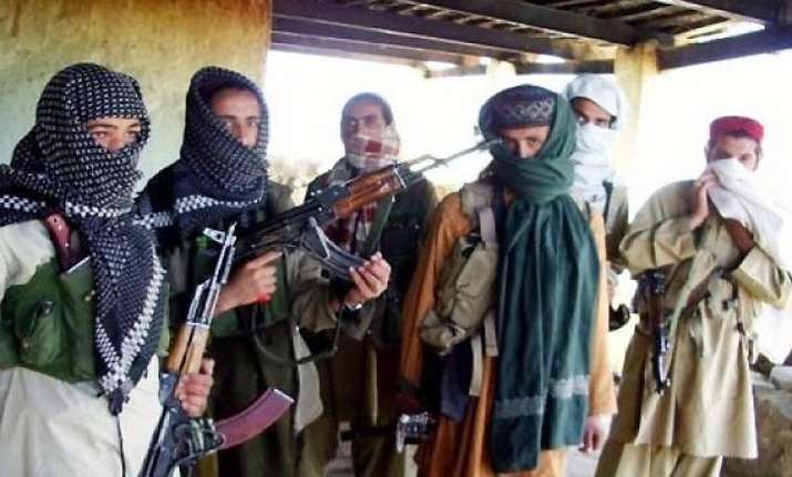 pakistani taliban split on ceasefire extension