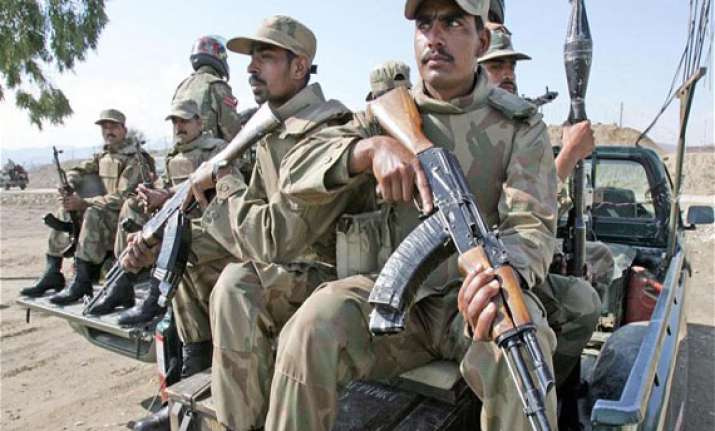 pakistani soldier hanged for murdering colleague first in