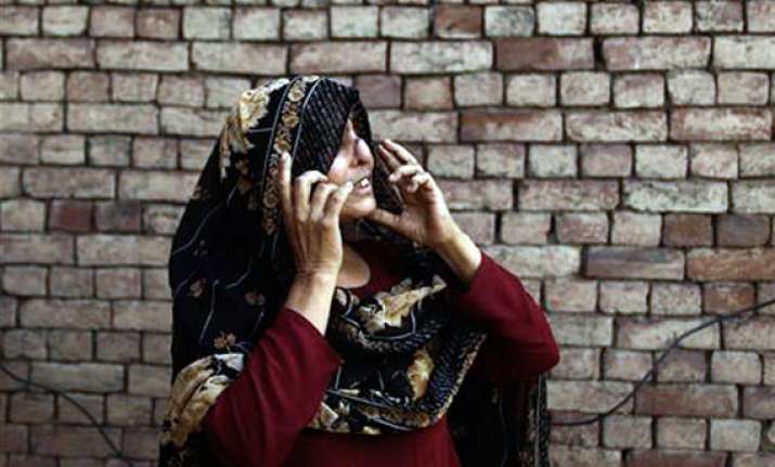 pakistani woman gets nose 32 years after her husband sliced