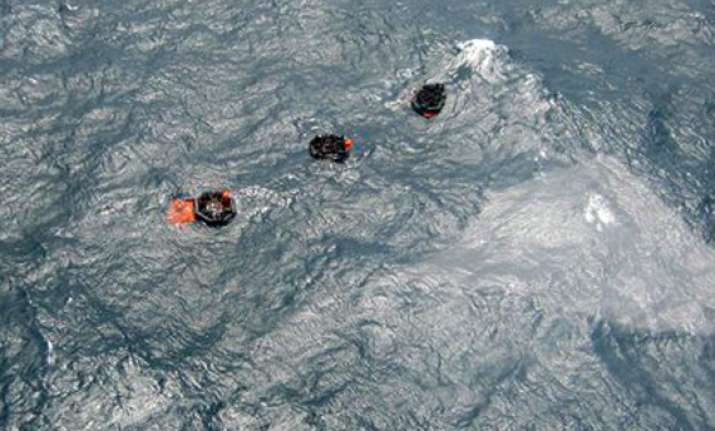 papua new guinea ferry sinks with up to 350 aboard