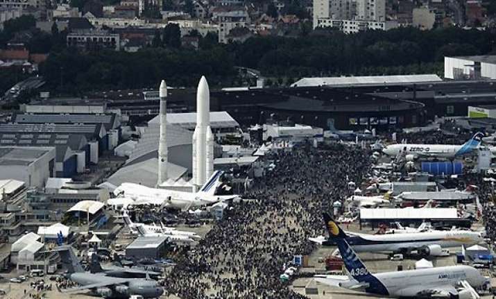 paris air show to kick off from monday
