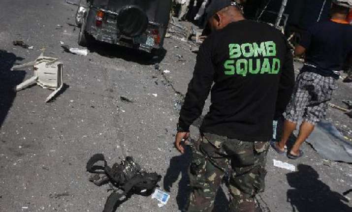 philippines bomb expert killed in explosion