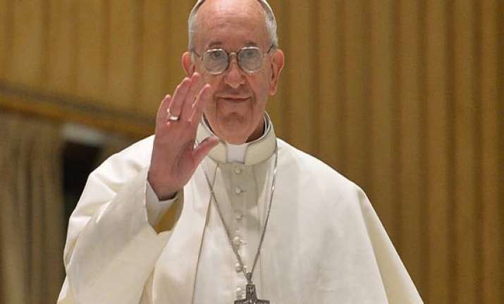 pope greets muslim migrants on ramadan