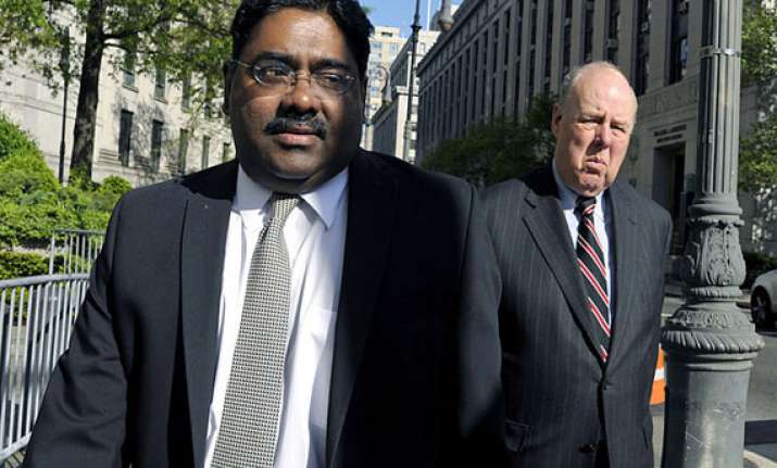 rajaratnam to pay 1.45mn to settle sec suit on gupta tips
