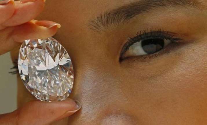 record breaking egg sized diamond sells for 30.6 million