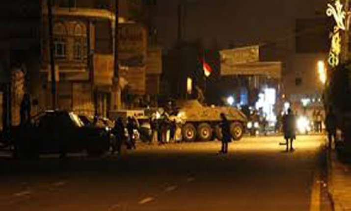 seven killed in yemen prison attack 29 escape