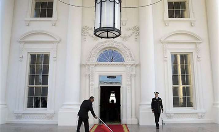 shutdown takes its toll on white house operations