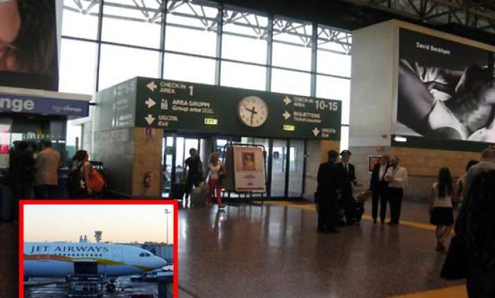 sikh pilot crew asked to take off turbans at milan airport