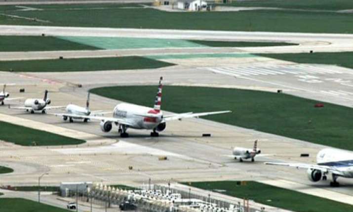 smoke in radar facility halts flights at us airports