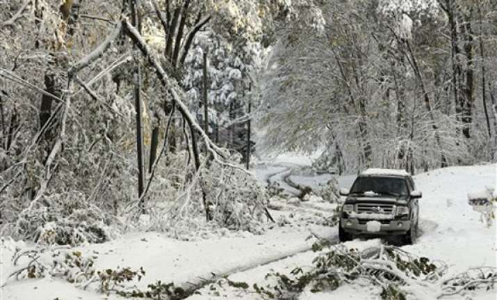 snowstorm knocks out us northeast millions without power