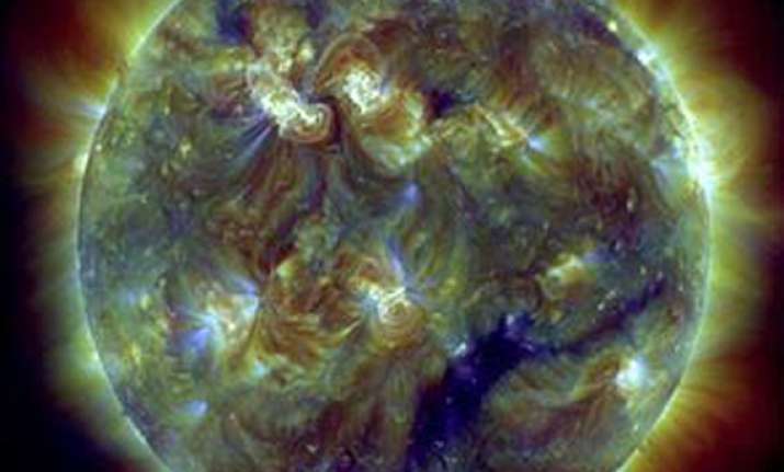 solar storm gathers strength biggest since 2004