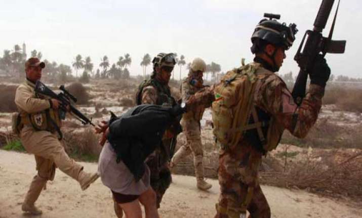 soldiers reportedly executing sunni detainees in iraq