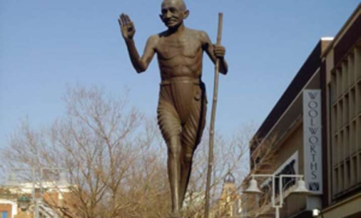 south african town gets first gandhi statue