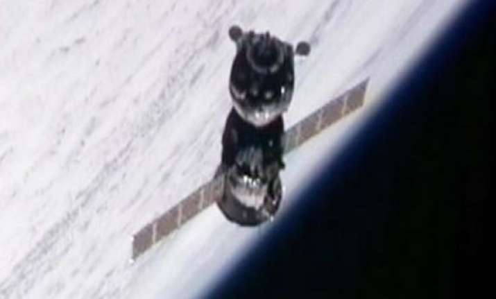 soyuz spacecraft docks with space station