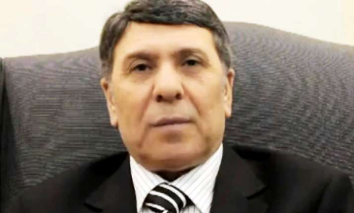 syrian official defects to protest assad crackdown