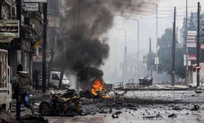syrian troops battle rebels in damascus suburbs