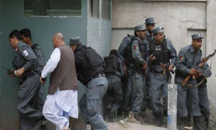 taliban clash with afghan police at security post