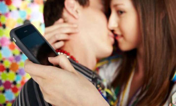 teens with smartphones have more sex