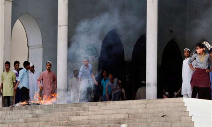 thousands protest in dhaka demand death to butcher of mirpur