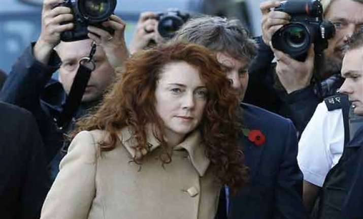 uk phone hacking trial opens for top murdoch aides