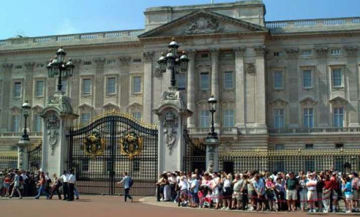 uk education providers oppose visa curbs on indian students