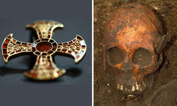 uk experts find seventh century teen buried in her bed