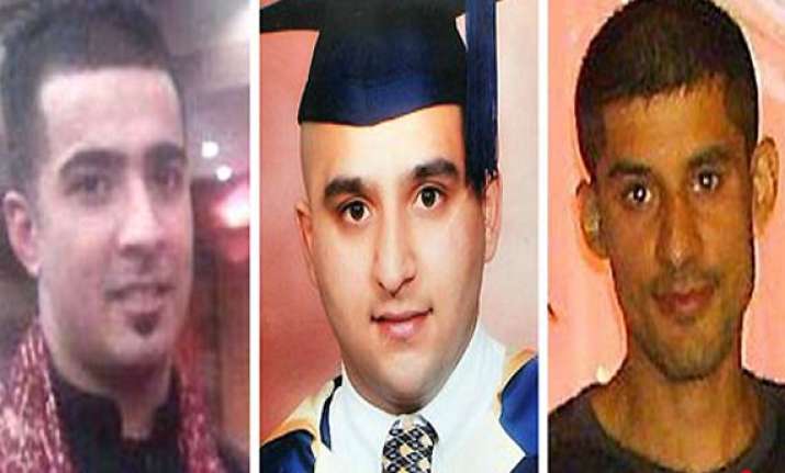 uk riots asian immigrants emerge heroes