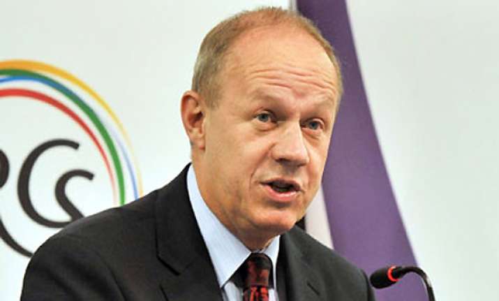 uk tightens immigration policy for indians