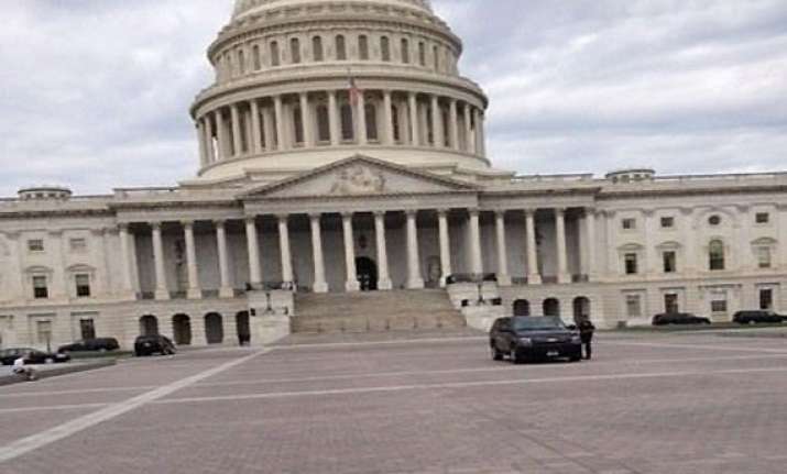 us locked in political impasse shutdown continues