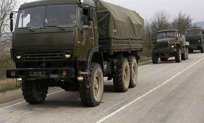 us warns russia over forcing convoy into ukraine