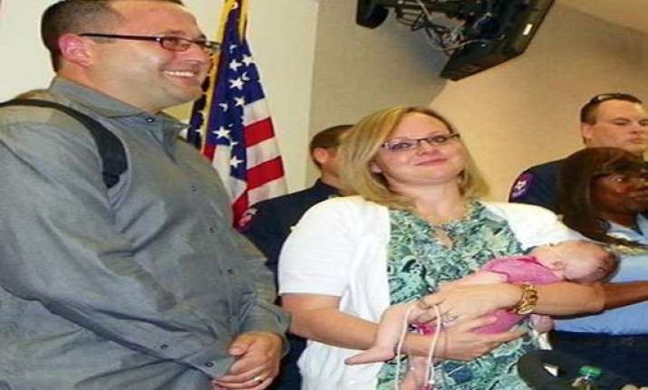 us woman returns to life after delivering baby minutes
