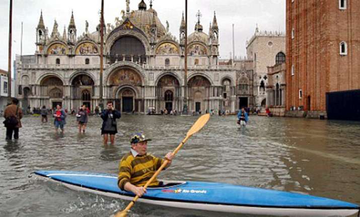 venice is sinking