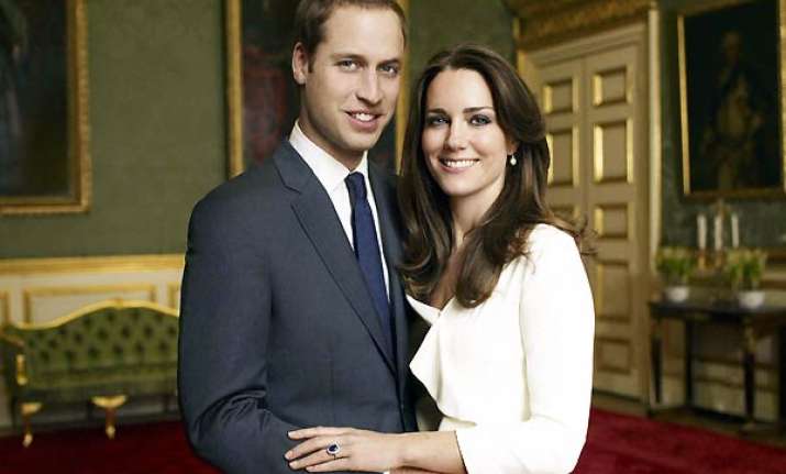 william kate may kiss on the balcony