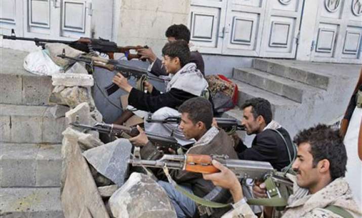 yemeni tribes seize two military camps 124 people killed in