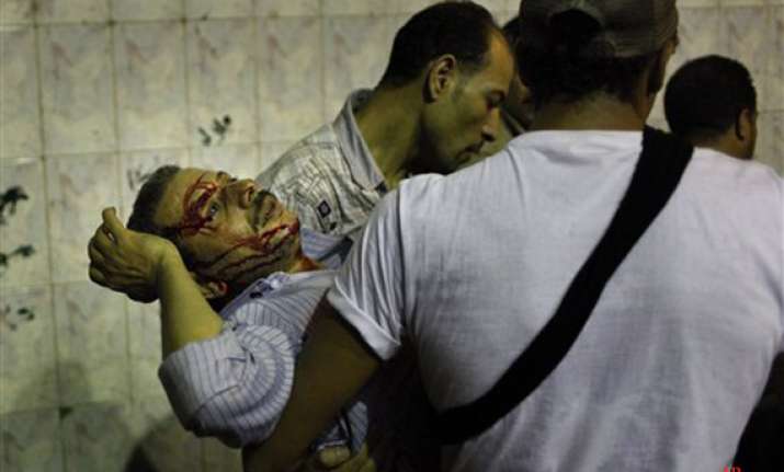 curfew imposed in cairo as 25 killed in riots in egypt