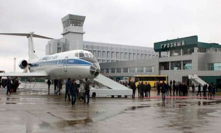 44 killed as russian plane crashes on highway