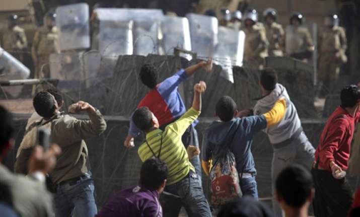 4 killed in egypt s anti military violence