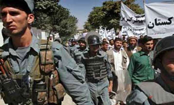 18 killed in insurgent attacks in afghanistan