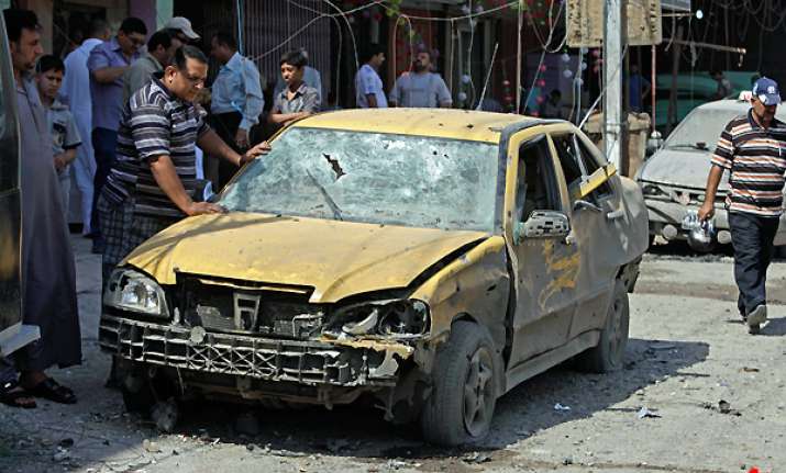 22 killed in iraq suicide car bombings